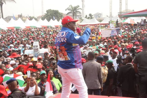 Rivers State Governor, Nyesom Ezenwo Wike Addressing Thousands Of Supporters During The Pdp Campaign Rally At Obio Akpor Local Government Area On Saturday
