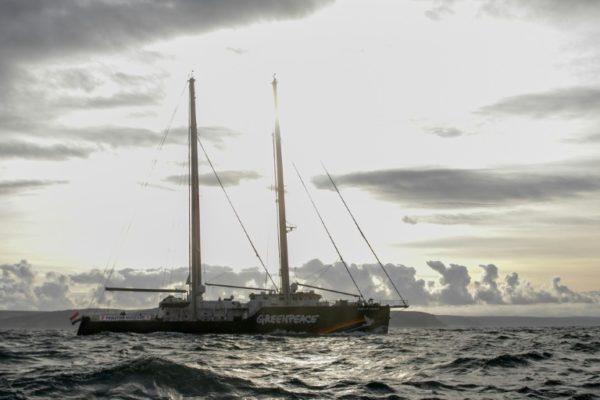 Polish Guards Board Greenpeace’s Rainbow Warrior In Coal Clash